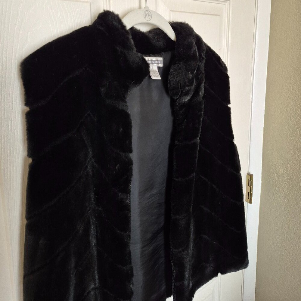 Investments Women's Vest
